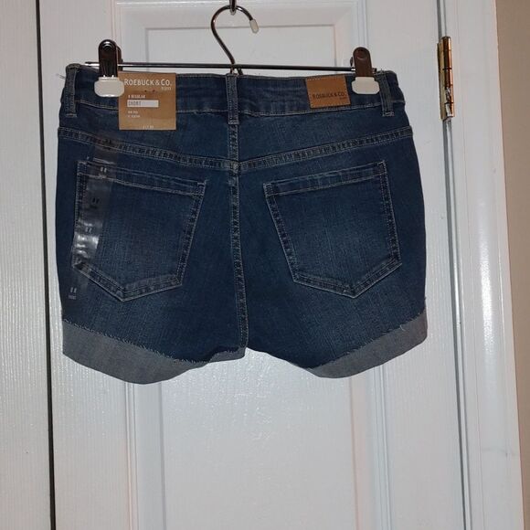 Roebuck & Co dark denim jean rough hem short shorts Sz 8 NWT Mid Rise - Picture 3 of 5